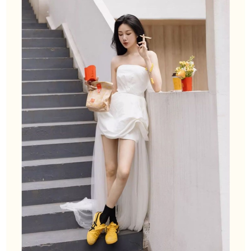 French White Strapless Morning - đánh giá và giá Photography Lighting